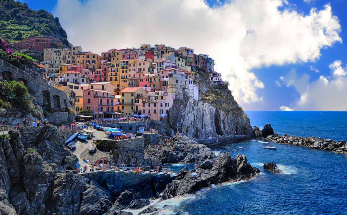experience local culture when traveling