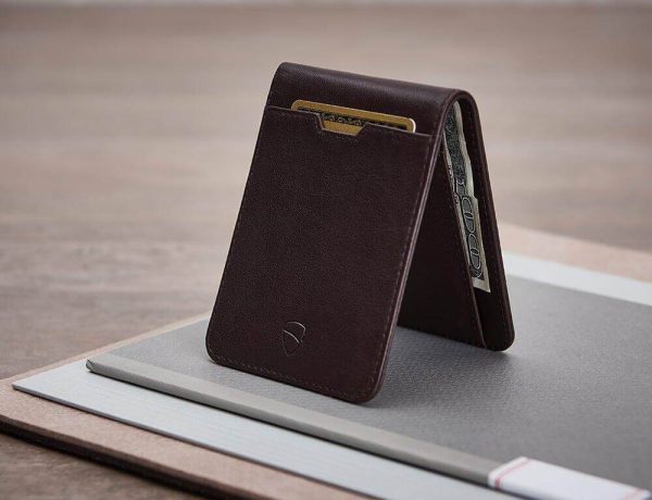 RFID-Blocking Wallets and iPhone Cases from Vaultskin