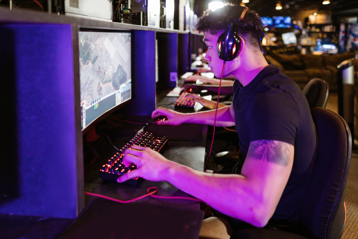 Online Gaming is Shaping the Future