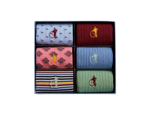 these-are-the-socks-your-dad-actually-wants-to-get-for-father’s-day