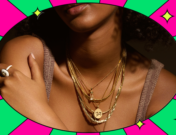 calling-all-sapphics,-this-sappho-necklace-is-on-sale-for-a-limited-time