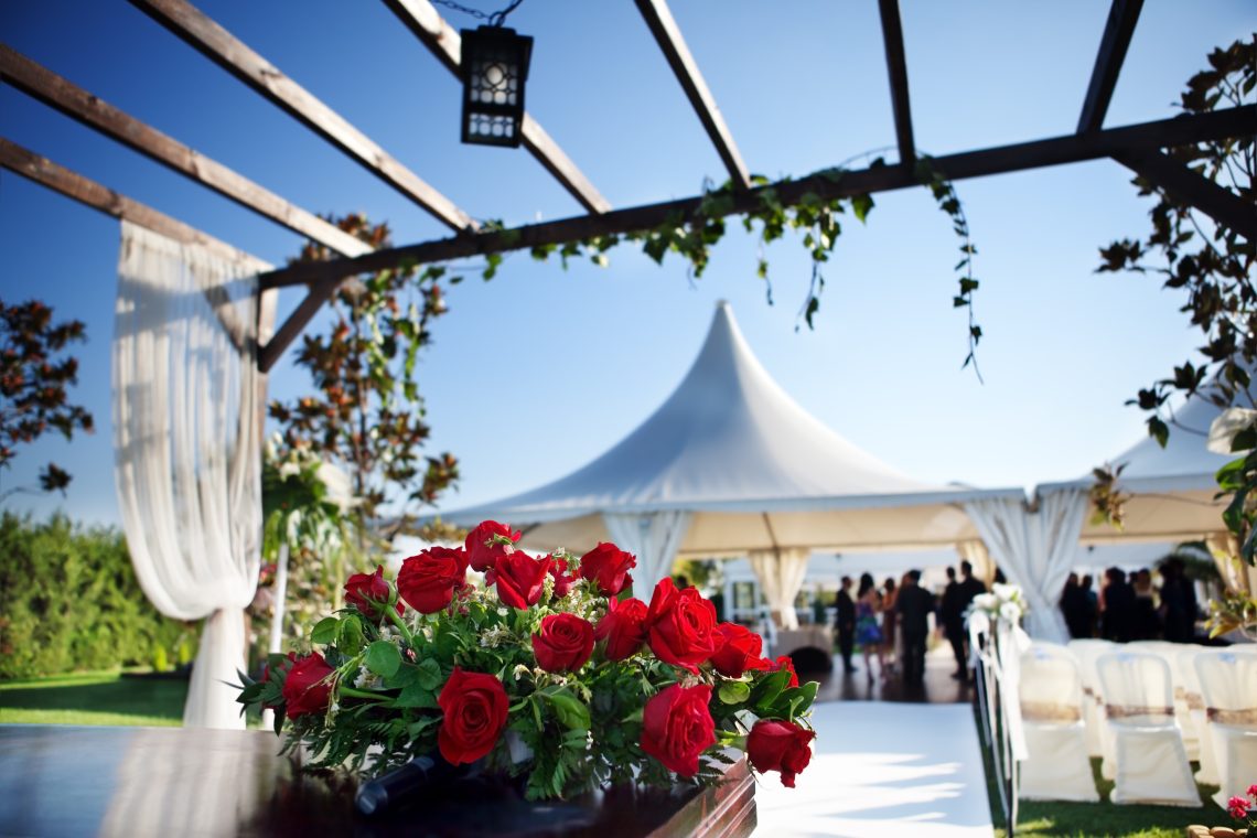 tips for a summer wedding