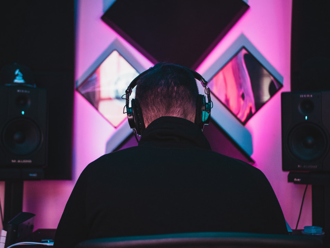 how student artists can overcome streaming challenges