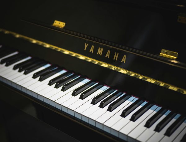Yamaha CLP 775 Clavino