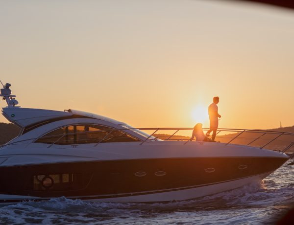 Connecting Wealthy Men with Traditional Women