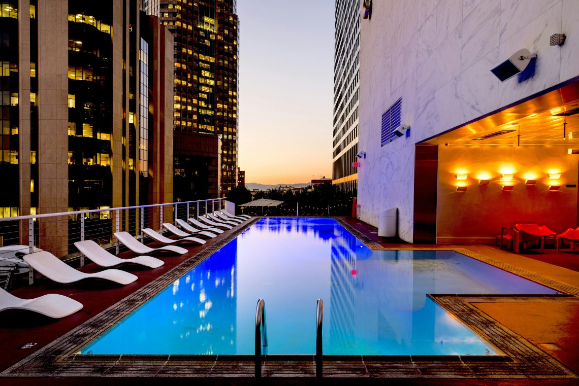 Signs to Choose for Your Hotel