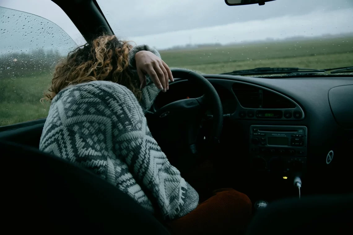 daydreaming car drivers