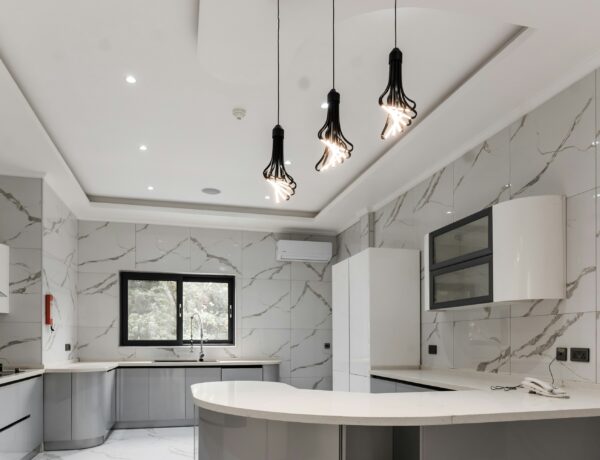 https://clichemag.com/home-garden/from-classic-to-contemporary-luxury-lighting-styles-explained/