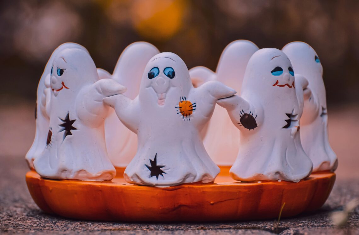 Halloween ghost figurines