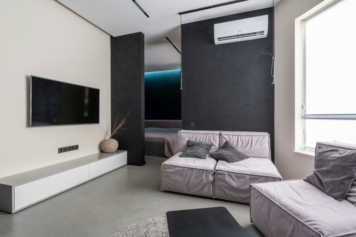 reverse cycle air conditioning systems