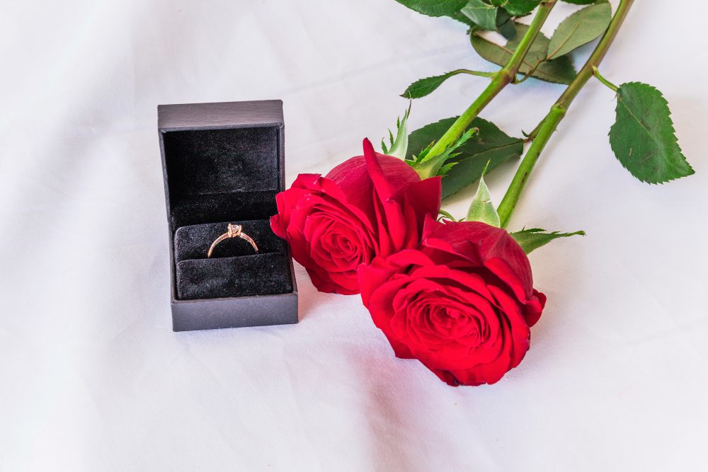 lab grown diamond engagement rings