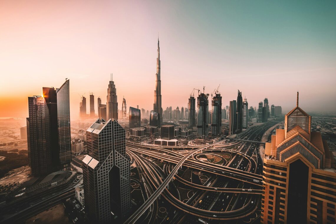 how expats live in luxe in Dubai