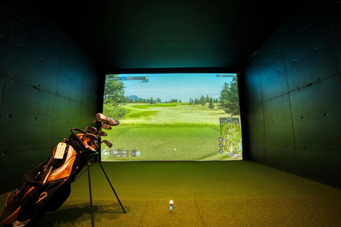 Camera vs. Radar Golf Simulators