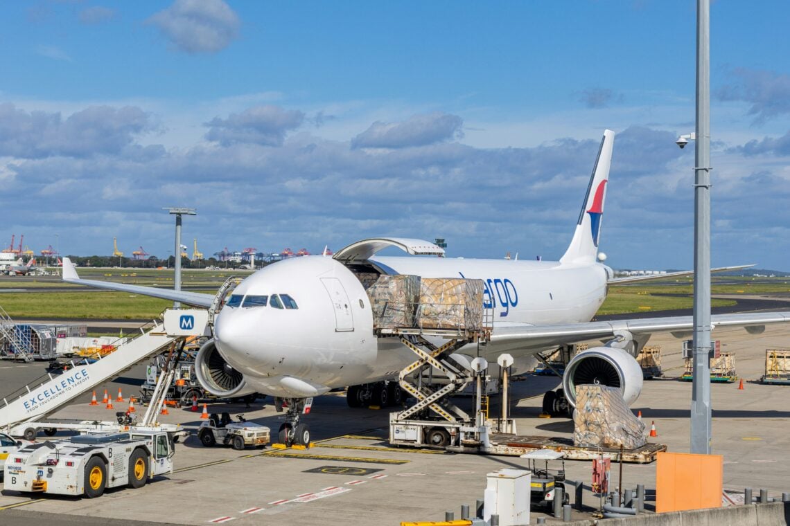 international shipping challenges