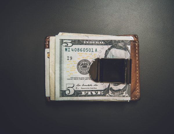 Money Clip vs. Traditional Wallet