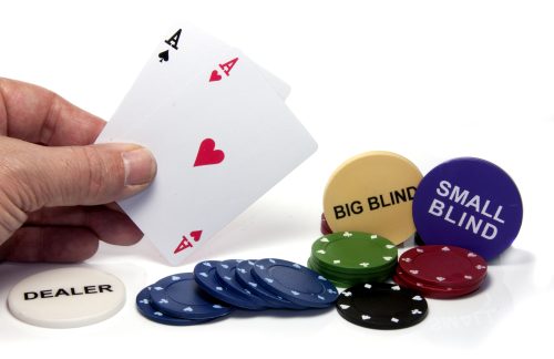 Deciding between a Poker Tournament and a Cash Game