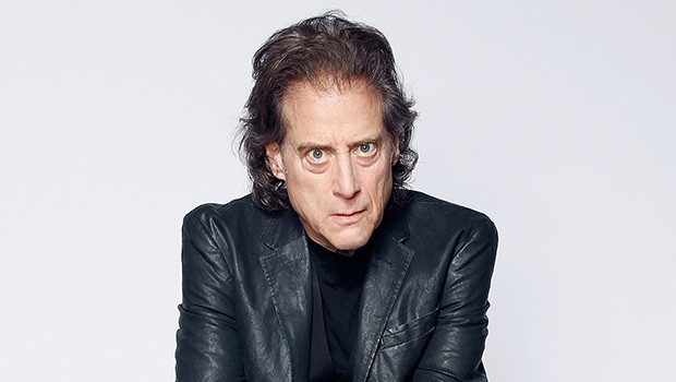 Stars React to Richard Lewis’ Death at Age 76 – Hollywood Life