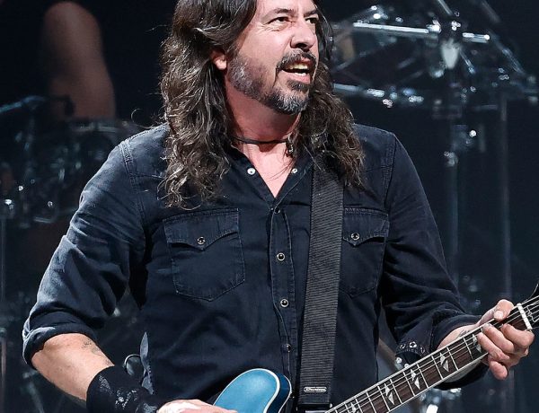 Dave Grohl’s Sleek Wimbledon Look Will Have You Doing a Double Take