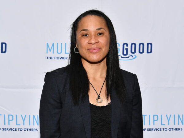 Dawn Staley Explains Her Mindset For Renegotiating Her 2021 Contract, Which Made Her The Highest-Paid Black Head Coach In NCAA Women’s Basketball