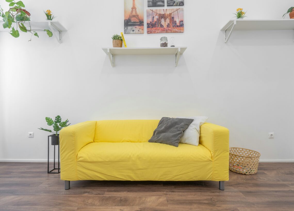 The Ultimate Guide to Sofa Materials: What’s Best for Your Home?