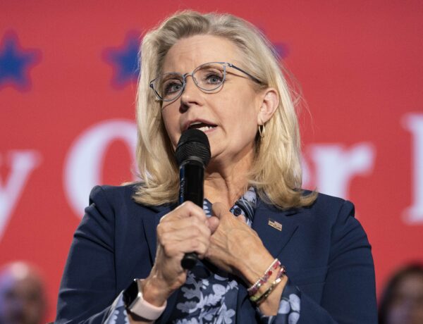 Who Is Liz Cheney? 5 Things to Know About the GOP Rep. from Wyoming – Hollywood Life