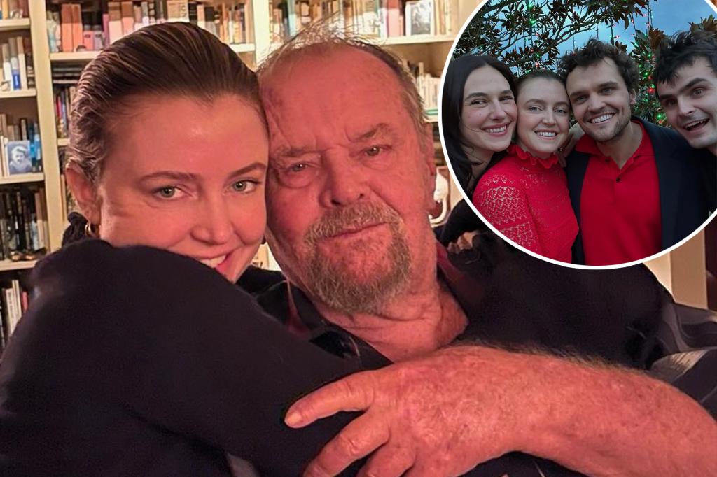 Jack Nicholson, 87, seen in rare photo with his daughter during the holidays