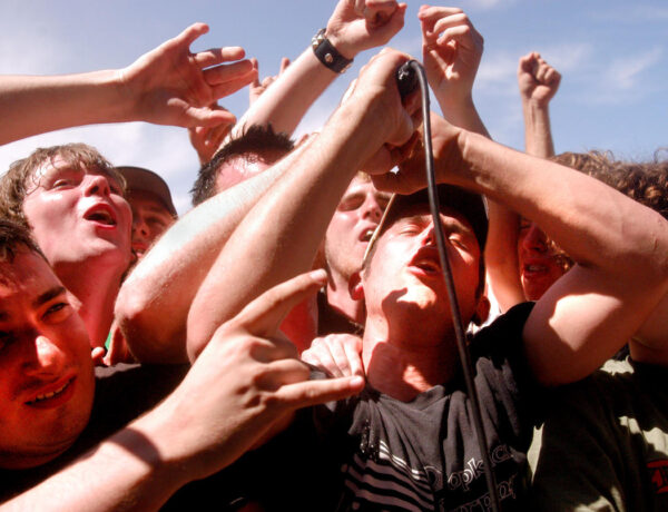 Emo is back at Warped Tour. Millennials are paying to reminisce.