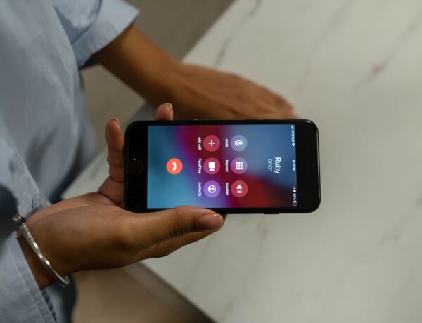 The Ultimate Upgrade: How to Refresh Your Digital Life by Buying the Right Phone in 2025