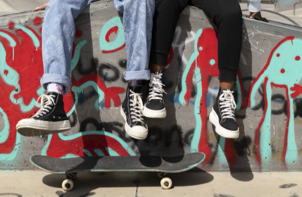 Quiet Confidence: Men’s Luxury Sneakers as Wardrobe Essentials