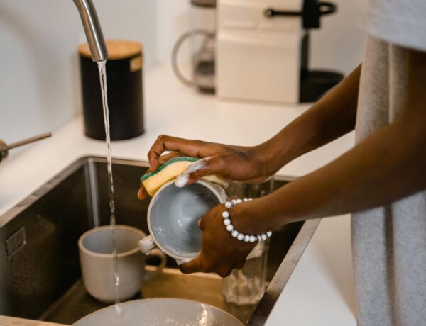 How to Turn Dishwashing Into a Quick and Stress Free Habit