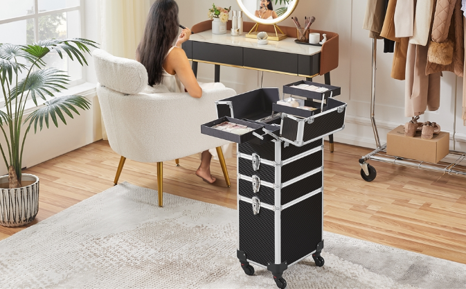 Salon to Studio: How This 5-in-1 Case Works for Hair Stylists, Nail Techs & MUAs