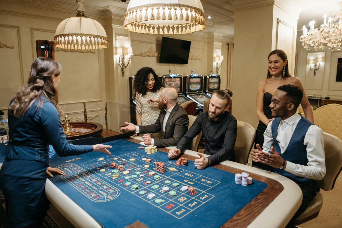 Valuable Business Etiquette That Can Help You Become a Better Gambler