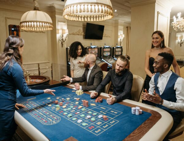 Valuable Business Etiquette That Can Help You Become a Better Gambler