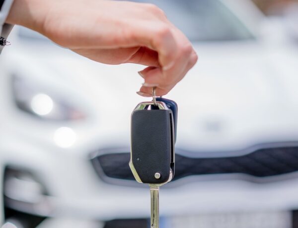 Car Rental Delivery NYC: Hotels, Airports, Fees & Booking Guide