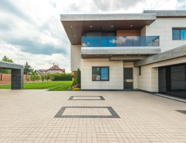 How to Style a Balcony Patio When Space Is Limited