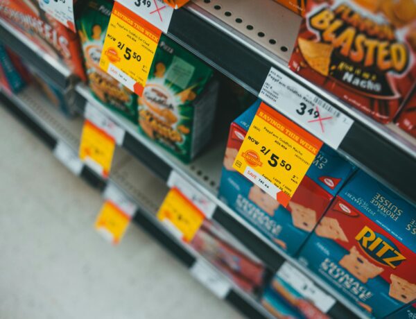 How Grocery Store Digital Signage Improves Customer Experience and Boosts Sales