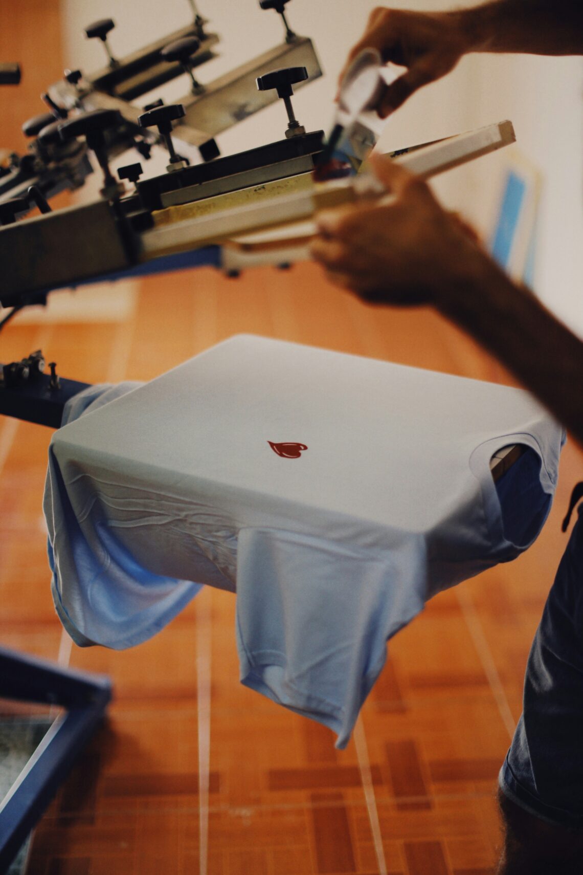 Why Independent Clothing Brands Are Turning to Local Print Shops to Build Their Identity