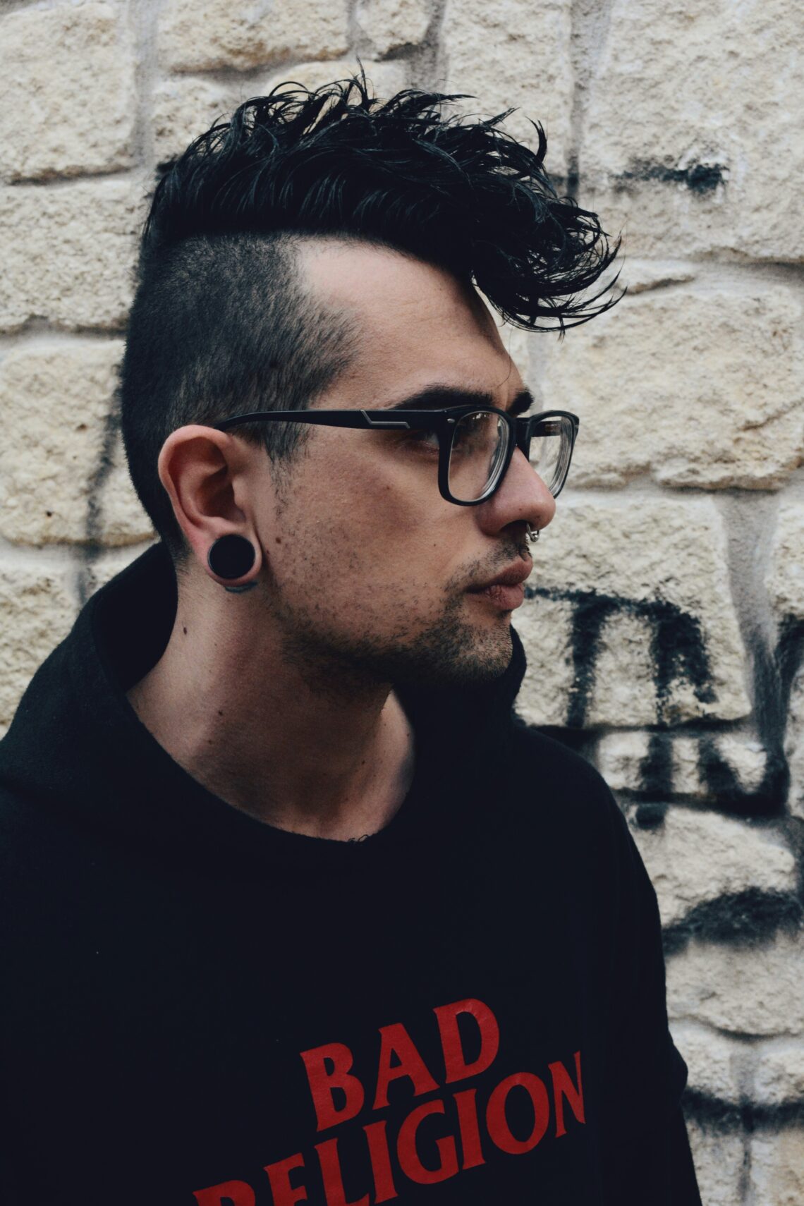 Where Style Meets Identity: Choosing Between Length and Precision