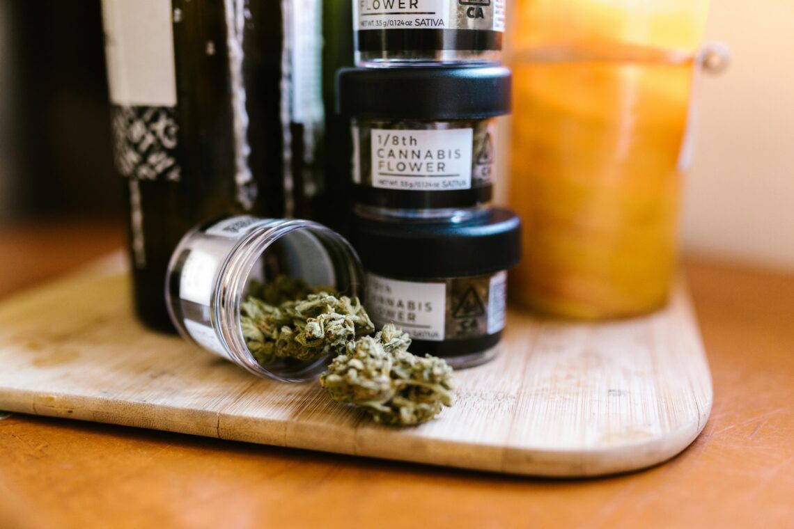 THCA vs THC: What You Need to Know Before You Consume