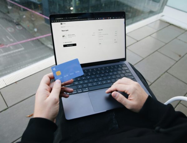How a Stable Internet Connection Helps Ensure Smooth Online Transactions