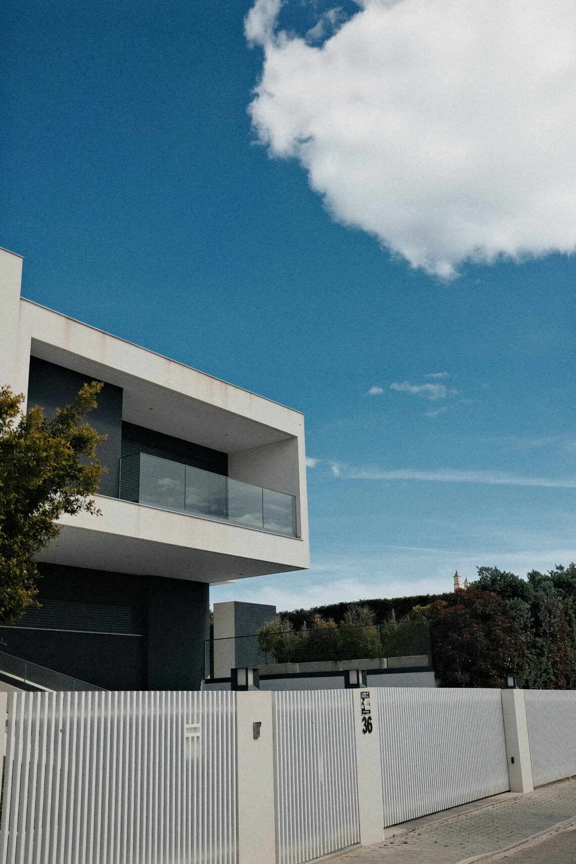 Simple Home Exterior Fixes That Instantly Improve Appearance