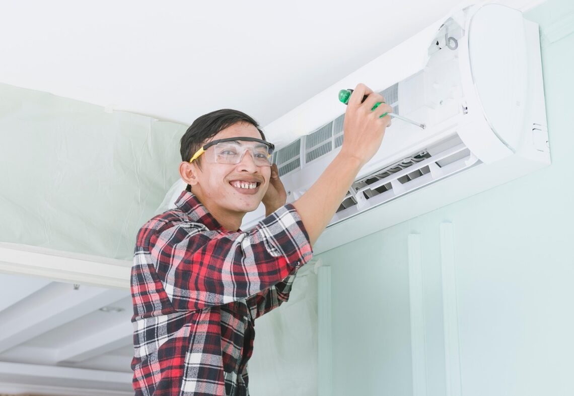 What to Do When Your Air Conditioner Stops Blowing Cold Air
