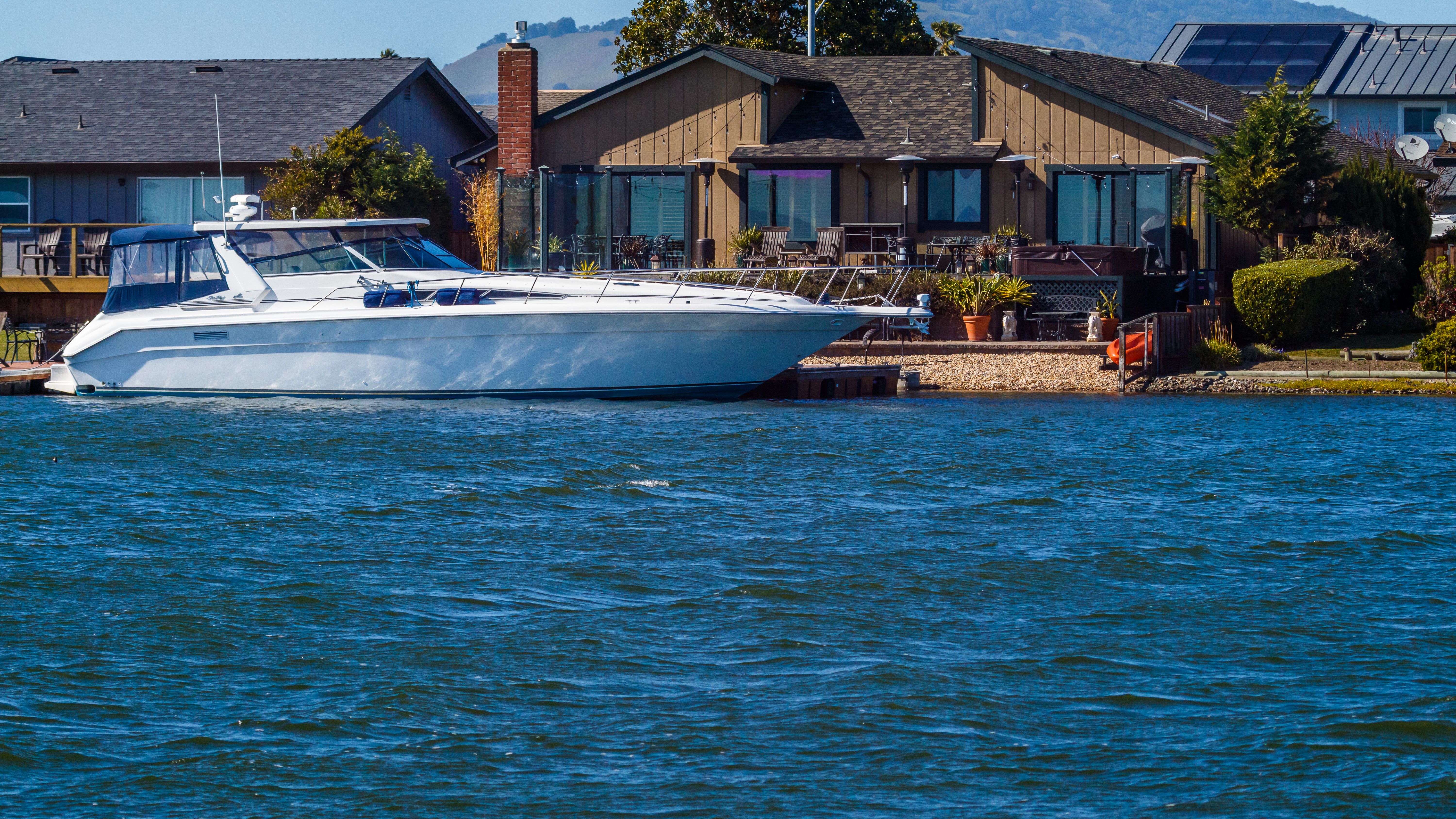 How to Choose the Perfect Home Near Lake LBJ, Texas (Buyer’s Guide)