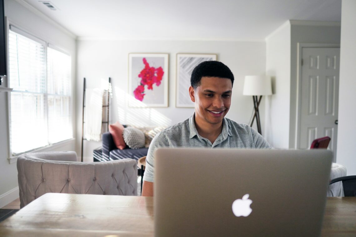 How to Meet People Online and Turn Connections Into Exciting Interactions