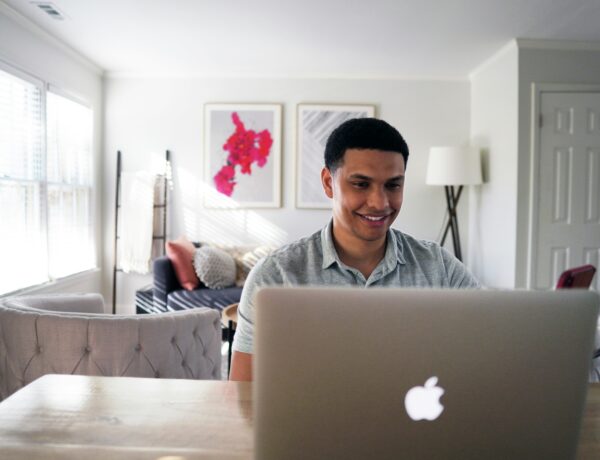 How to Meet People Online and Turn Connections Into Exciting Interactions
