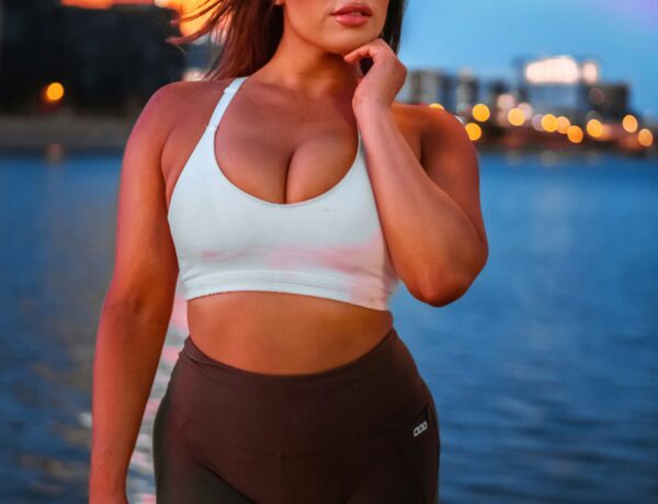Shapellx vs. Spanx: Which Tummy Control Shapewear Actually Stays in Place?
